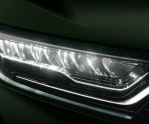 Đánh giá xe Honda CR-V 2018 bản 7 chỗ: Đèn pha full LED.