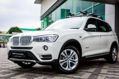 BMW X3 BMW X3 .