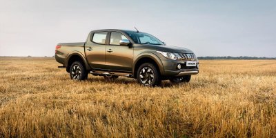 Giá xe Mitsubishi Triton 2018 mới nhất Giá xe Mitsubishi Triton 2018 mới nhất 1