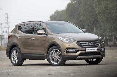 Giá xe Hyundai SantaFe mới nhất tại Việt Nam Giá xe Hyundai SantaFe mới nhất tại Việt Nam...
